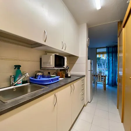 Apartamento Con Servicios, Piscina Y Parking Privado Max 4 Pax Apartment
