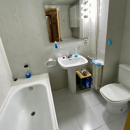 Apartamento Con Servicios, Piscina Y Parking Privado Max 4 Pax Apartment Salou